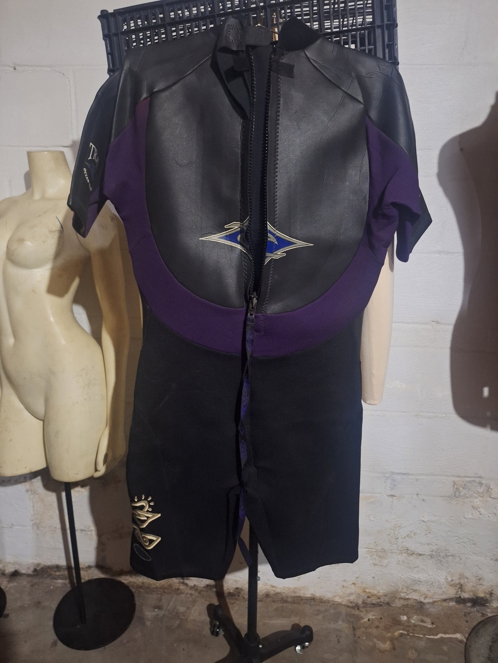 Rip Curl Men's Black / Purple wetsuit XXL